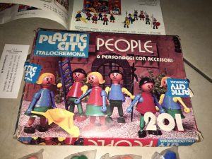 Personaggi ed Accessori – Generic – Plastic City 201uu